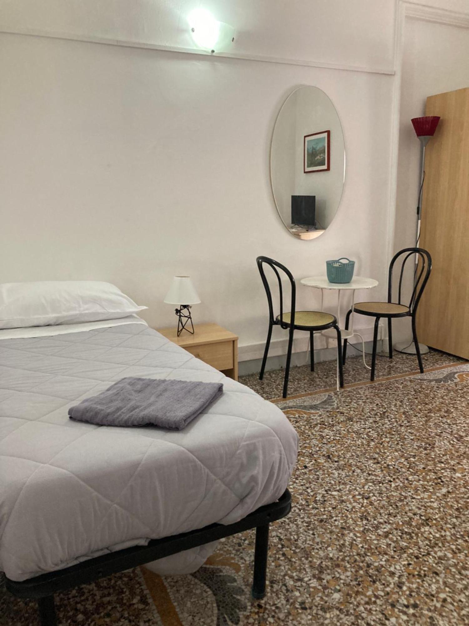 Guest House Roma 热那亚 外观 照片