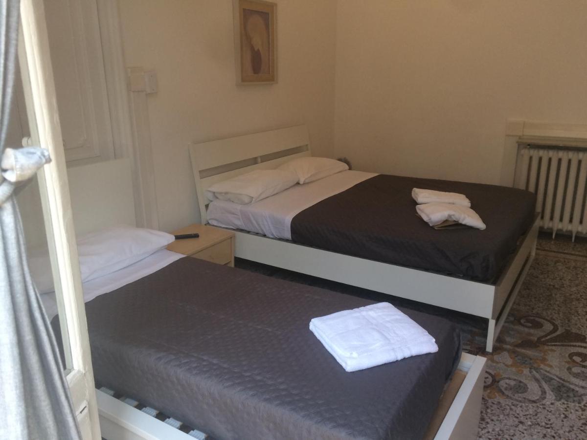 Guest House Roma 热那亚 外观 照片